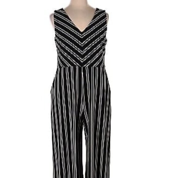 Banana Republic V Neck Sleeveless  Navy & White Jumpsuit  SIze 6 Tall - Picture 1 of 8